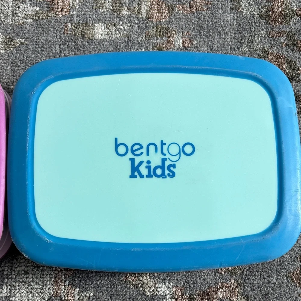 Bentgo Kids Pink and Blue Lunch Box - Picture 5 of 7